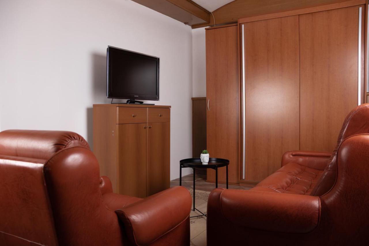 Apartma-Studio Ajdna Zirovnica Extérieur photo